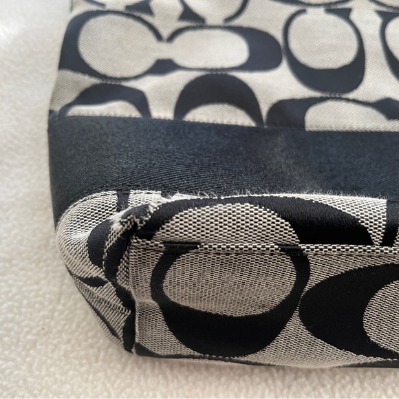 90s Coach Signature Jacquard bag - Picture 5 of 10